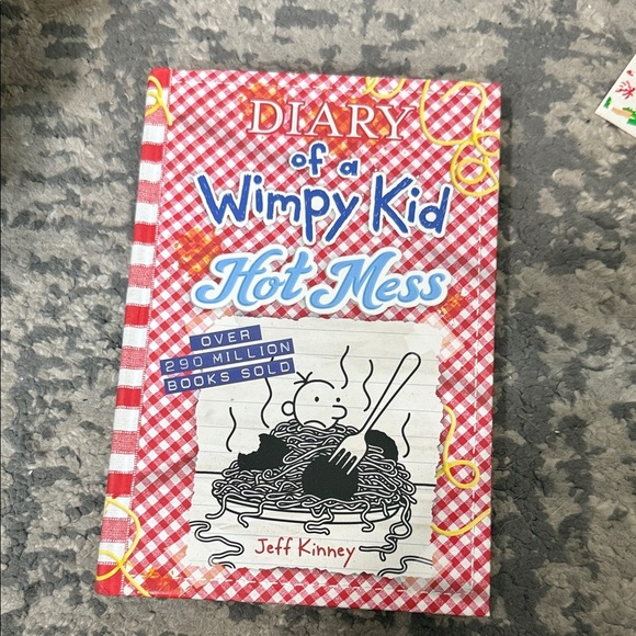 Diary of a Wimpy Kid Hot Mess Book - Picture 1 of 2